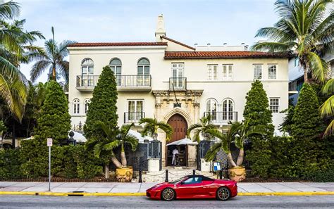 versace mort miami|versace home in miami.